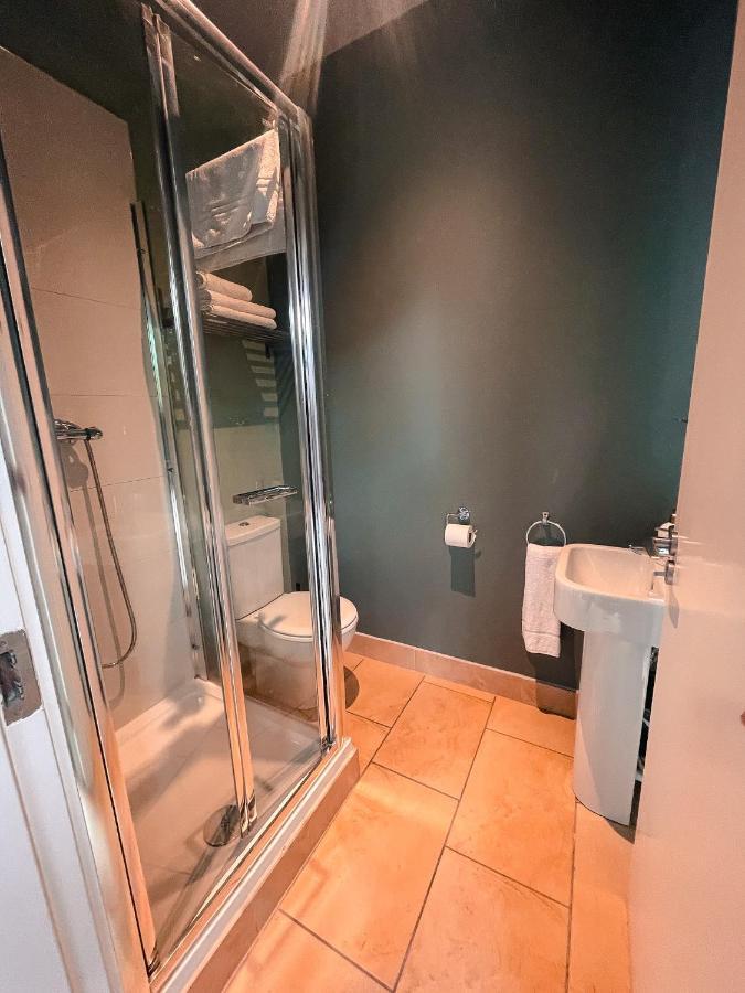The Blue Door Apartment Cahersiveen Bagian luar foto
