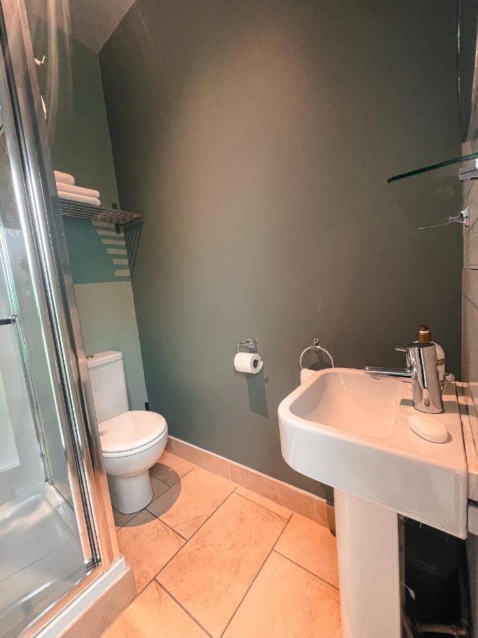 The Blue Door Apartment Cahersiveen Bagian luar foto