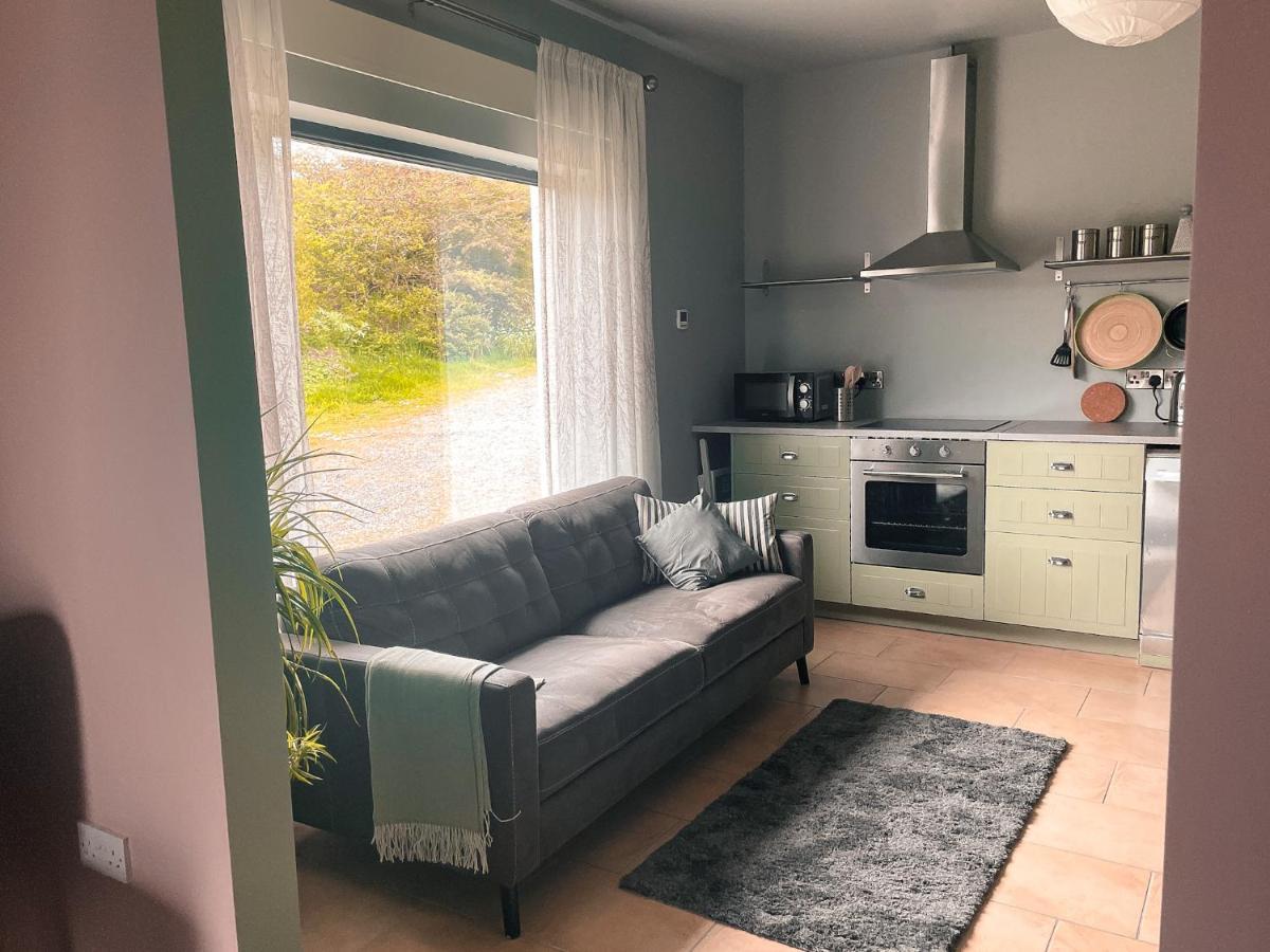 The Blue Door Apartment Cahersiveen Bagian luar foto